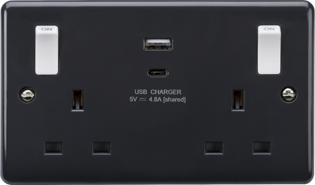 13A 2G Switched Socket with USB A+C - Anthracite