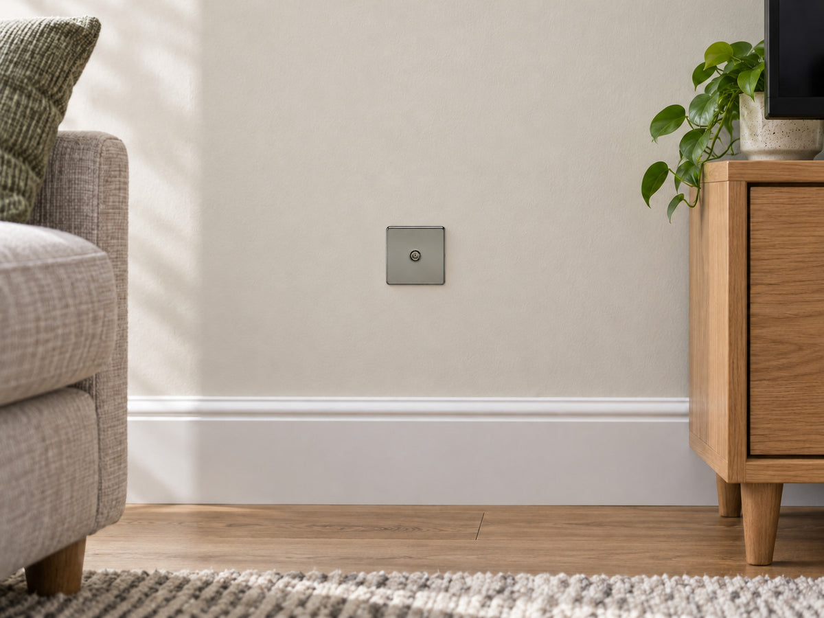 Knightsbridge SF0100BN black nickel tv outlet fitted flush in UK living room.