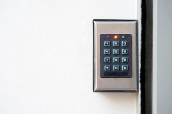Access Controllers & Panels
