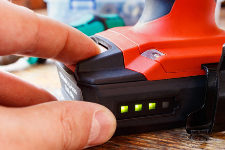 Check the battery level of the drill