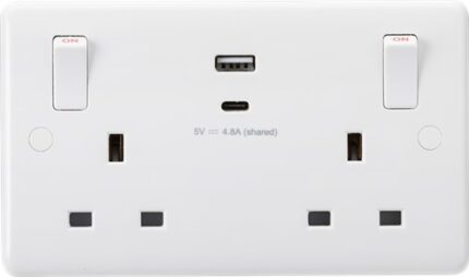 Knightsbridge 13A 2G Switched socket with outboard rockers and dual USB (A+C) 5V DC 4.8A shared CU9002 - West Midland Electrics | CCTV & Electrical Wholesaler
