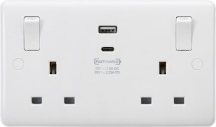 Knightsbridge 13A 2G Switched socket with outboard rockers and dual USB (A+C) QC18W / PD45W CU9003 - West Midland Electrics | CCTV & Electrical Wholesaler
