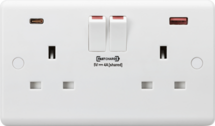 Knightsbridge 13A 2G DP Switched Socket with Dual USB FASTCHARGE ports (A + C) CU9909 - West Midland Electrics | CCTV & Electrical Wholesaler