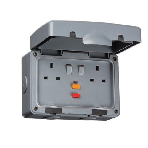 Knightsbridge IP66 13A RCD 2G Switched Socket - West Midland Electrics | CCTV & Electrical Wholesaler 3