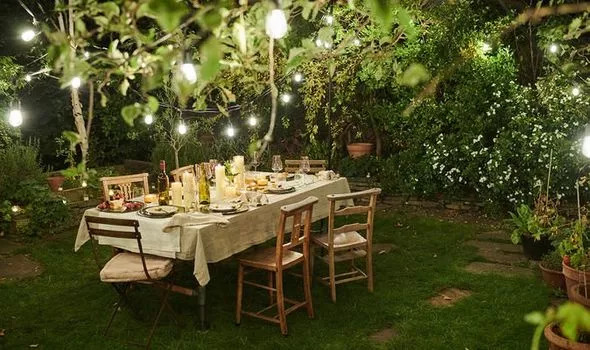 choosing-the-right-outdoor-lighting-types-and-techniques-5