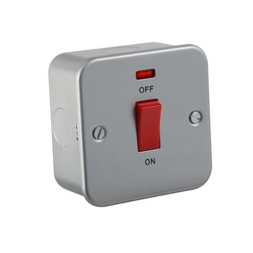 Knightsbridge Metal Clad 45A DP Switch with Neon – Single Size M8331N - West Midland Electrics | CCTV & Electrical Wholesaler